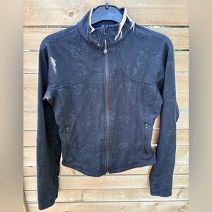 Black Lululemon Zip-Up Jacket with Subtle Pattern size 4